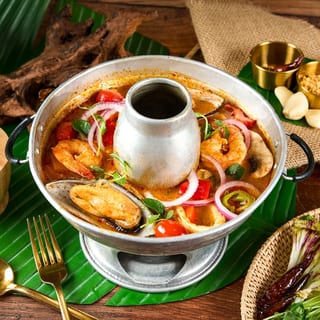 Seafood Tom Yum Hot Pot (G) M 10 Serving