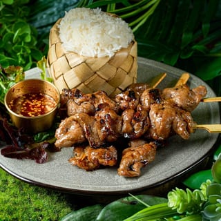 Moo Ping M 10 Serving