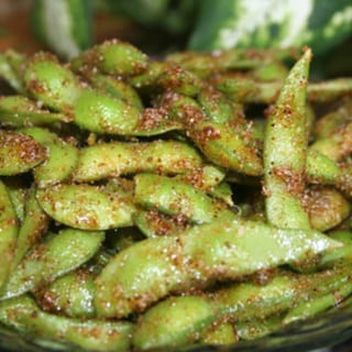 Spicy garlic Edamame  (84oz/6 Serve)