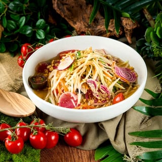 Green Papaya Salad (GF)(N)