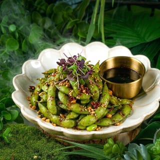 Spicy Garlic Edamame (84oz/6 Serve)