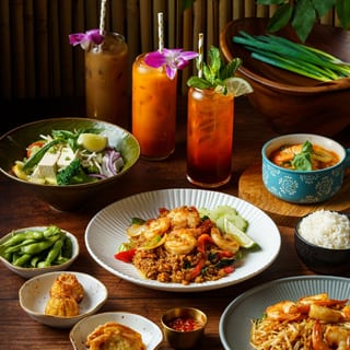 Box Set of Joy pick 1 starter 2 Entrees