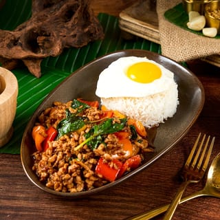 KRA-PAO-GAI-KAI-DAO S 6 Serving